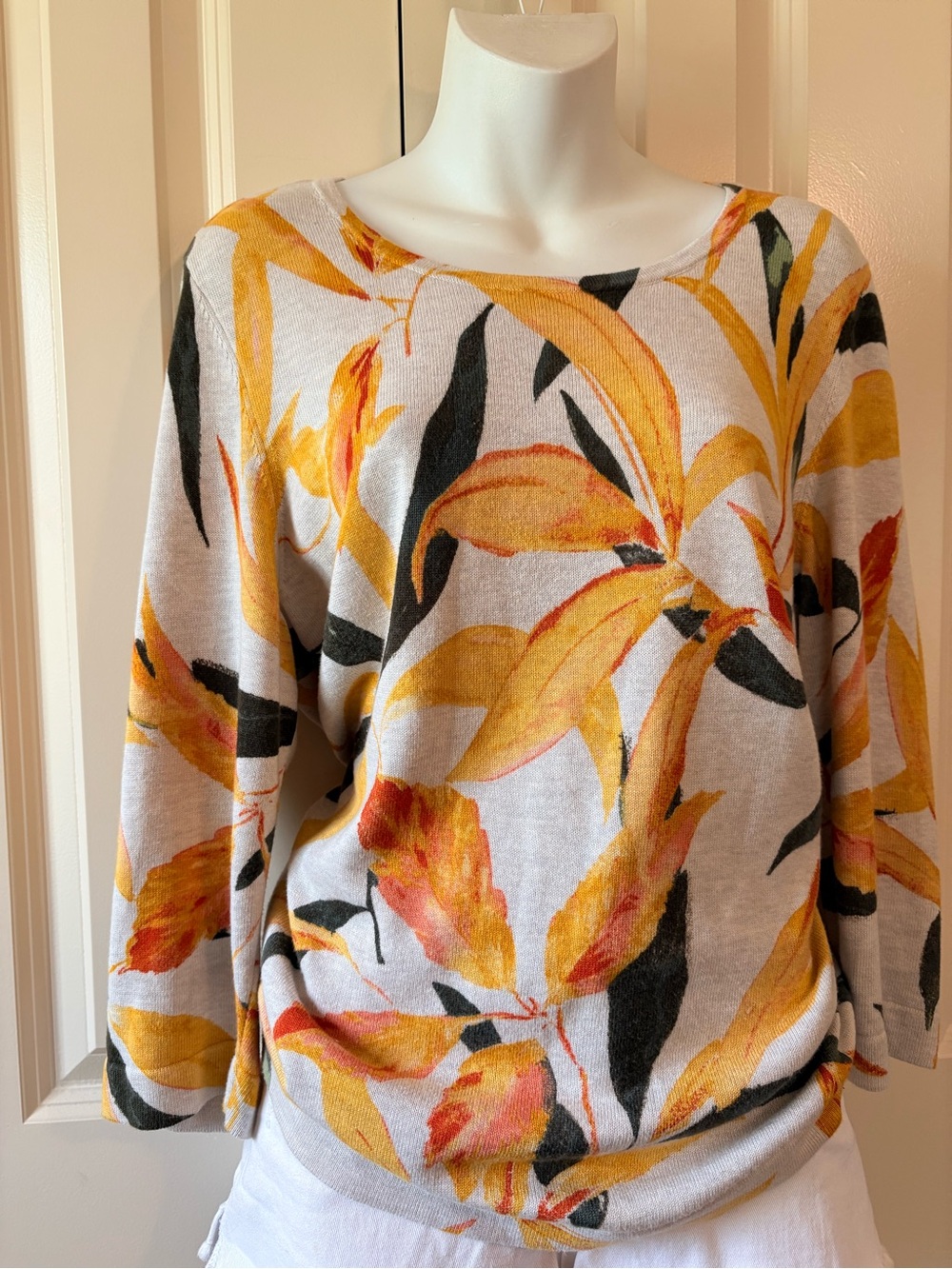 Chicos Floral Pullover Sweater in Yellow & Black Leaf Print, size 2 - Picture 2 of 5